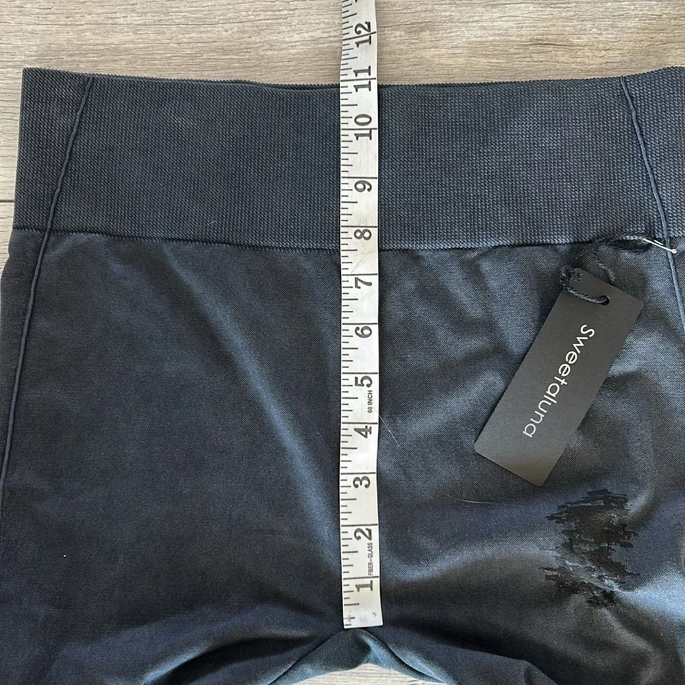 Sweet Taluna Gray Leggings with ripped distressed Detail size XL NWT